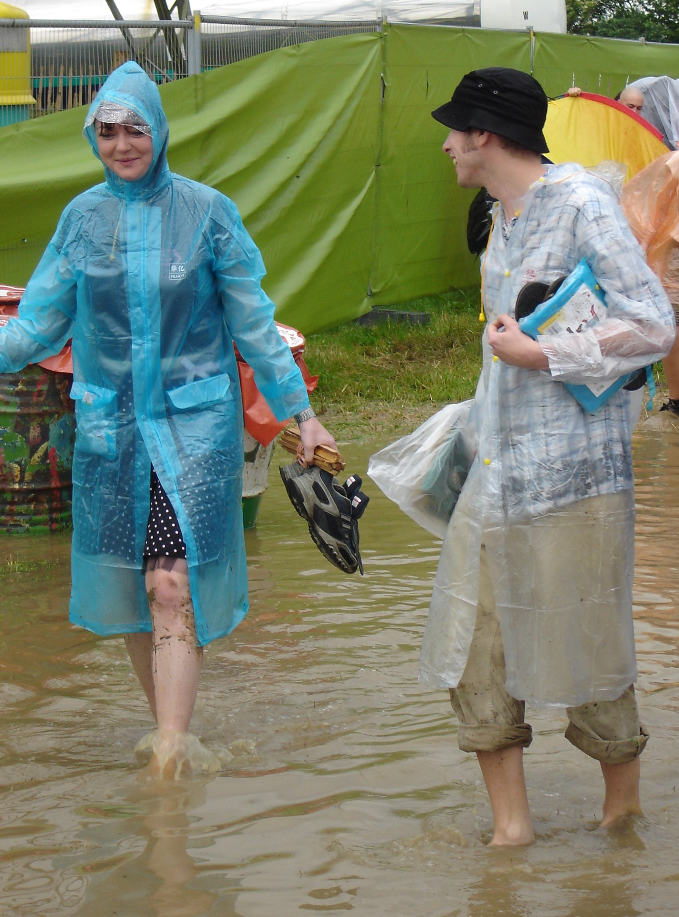 Barefoot_is_best_%28323807381%29.jpg